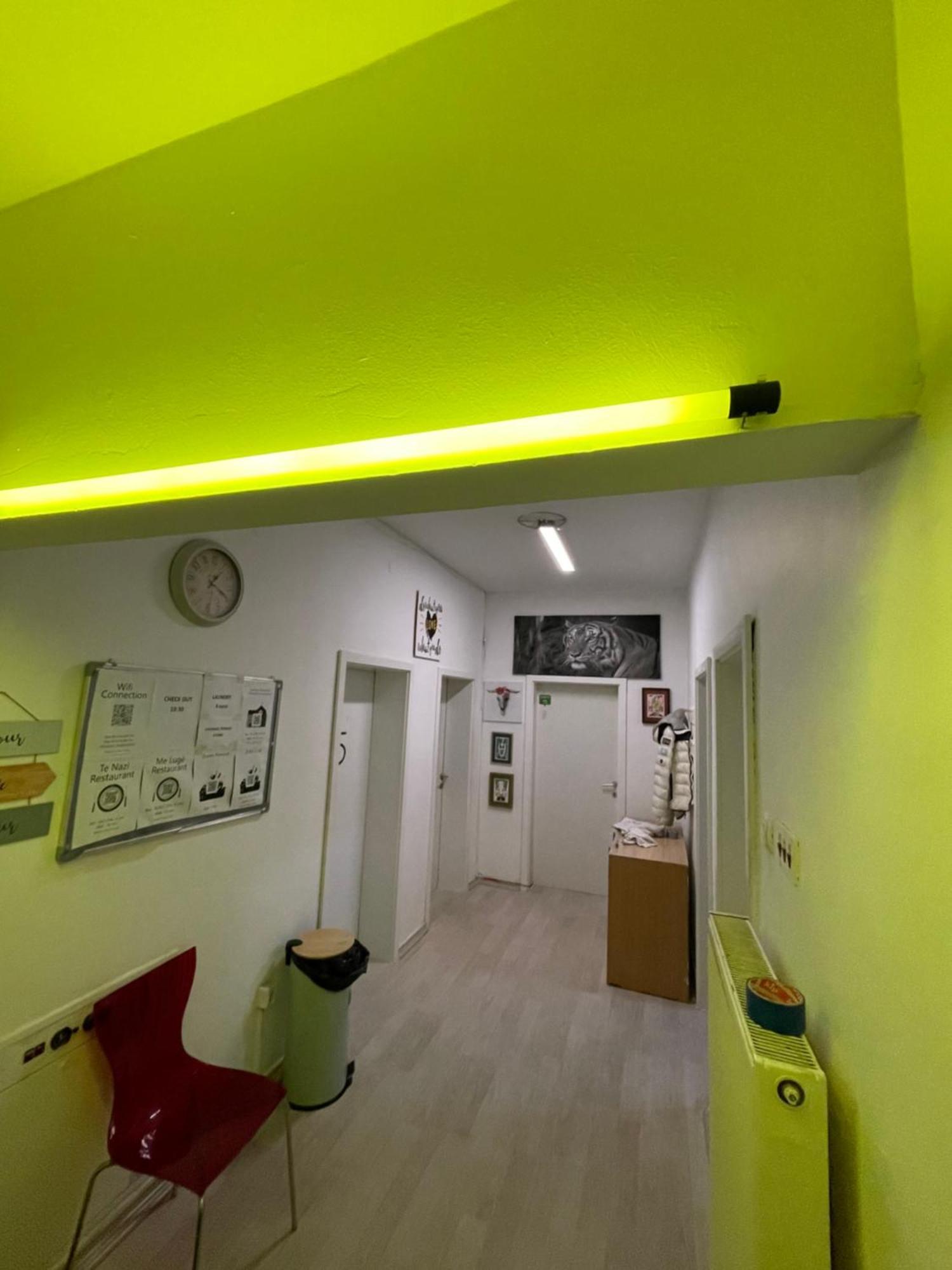 Newborn Center Hostel All Day Free Coffee Pristina Kültér fotó
